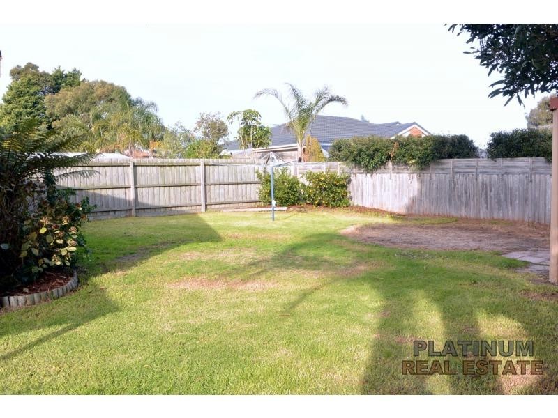 6 Juliana Drive, Carrum Downs VIC 3201