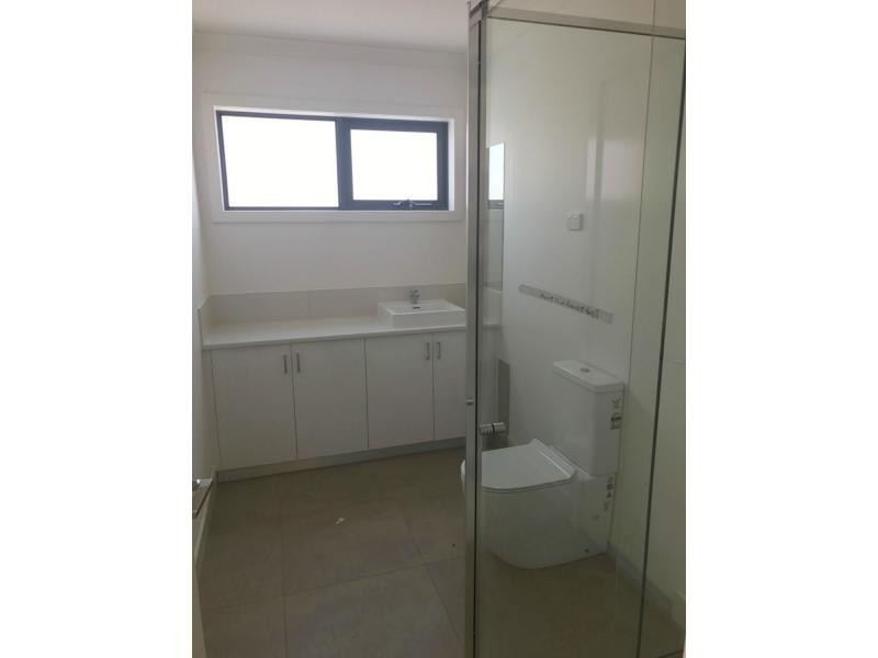 Unit 2/25 Wattle Drive, Doveton VIC 3177