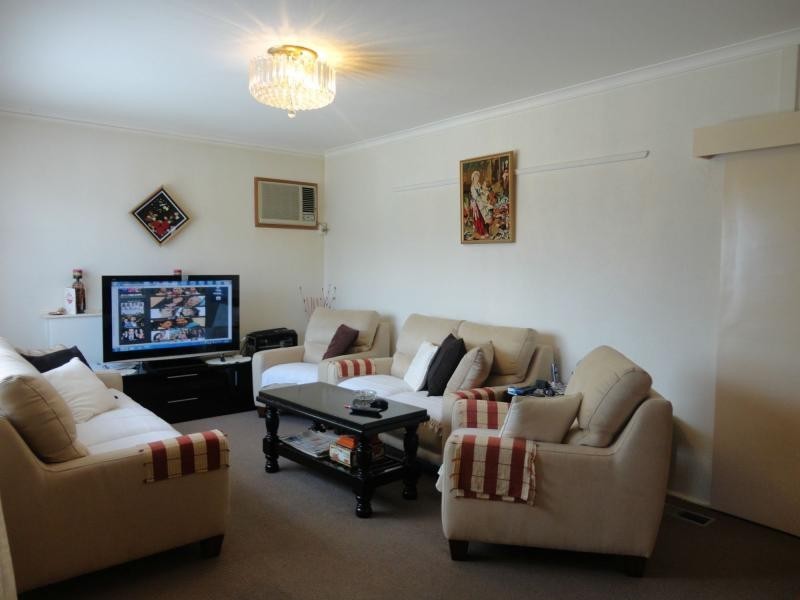 12 Peppermint Street, Doveton VIC 3177