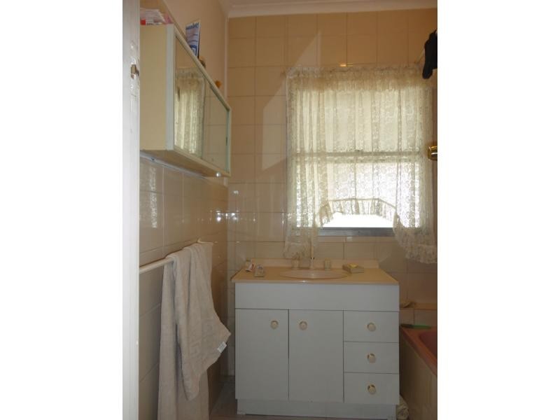 12 Peppermint Street, Doveton VIC 3177