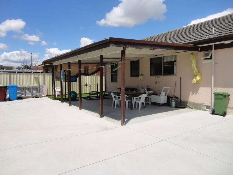 12 Peppermint Street, Doveton VIC 3177