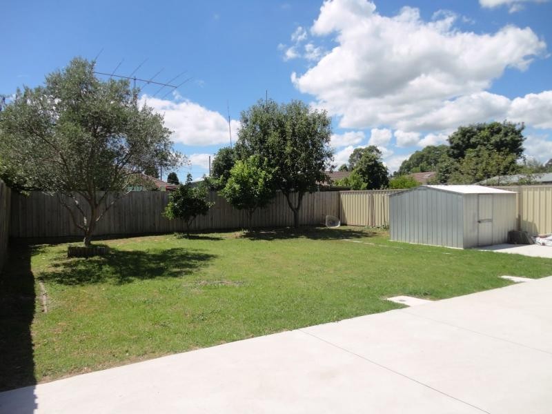 12 Peppermint Street, Doveton VIC 3177
