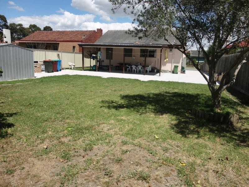 12 Peppermint Street, Doveton VIC 3177