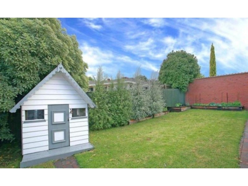 6 Dawson Court, Endeavour Hills VIC 3802