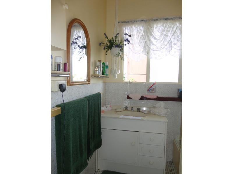 5 Eugenia Street, Doveton VIC 3177