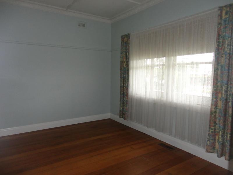 27 Olive Road, Eumemmerring VIC 3177