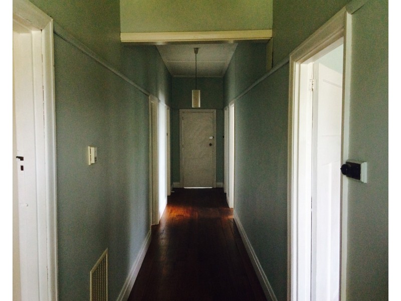 27 Olive Road, Eumemmerring VIC 3177