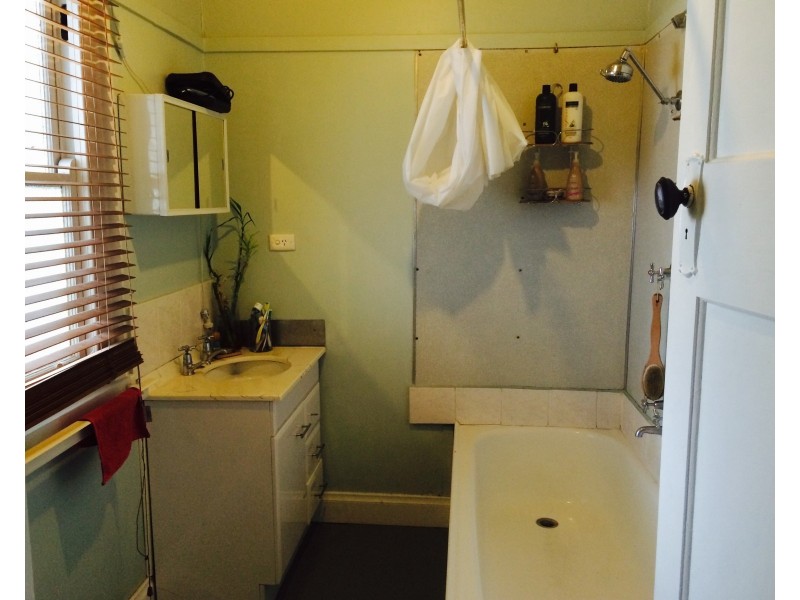 27 Olive Road, Eumemmerring VIC 3177