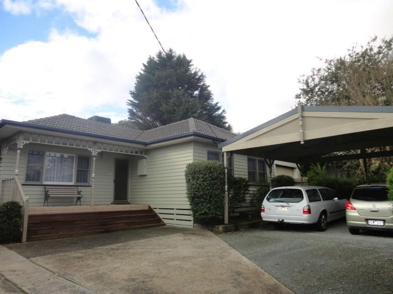 8 Alexander Avenue, Hallam VIC 3803