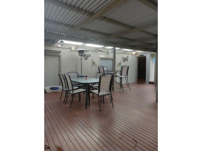 8 Alexander Avenue, Hallam VIC 3803