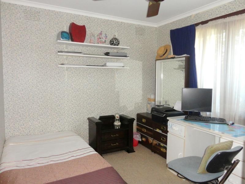 27 Regal Avenue, Hallam VIC 3803