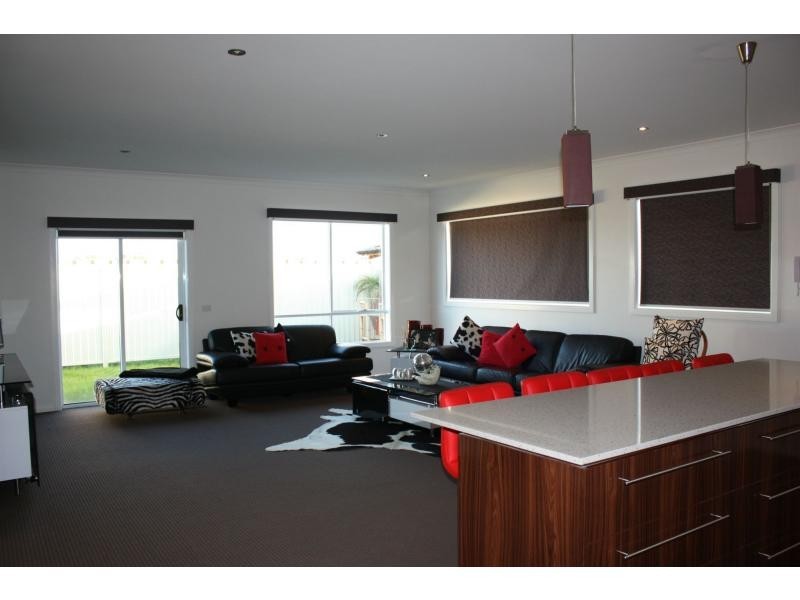 110 Blue Horizons Way, Pakenham VIC 3810