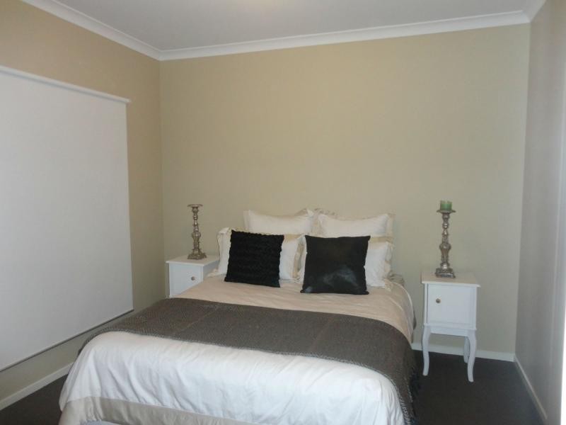 8 Bernhardt Drive, Epping VIC 3076