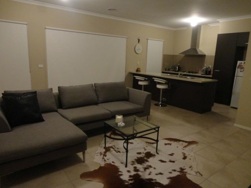 8 Bernhardt Drive, Epping VIC 3076