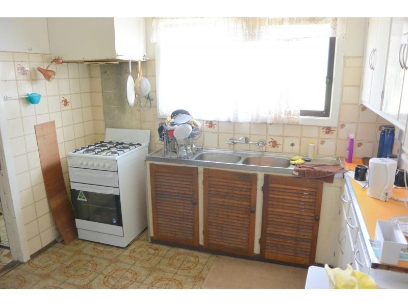 3 Laburnum Grove, Doveton VIC 3177