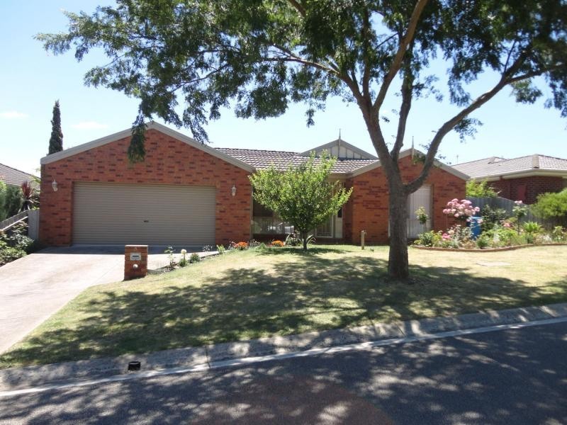 5 Haydn Place, Narre Warren South VIC 3805