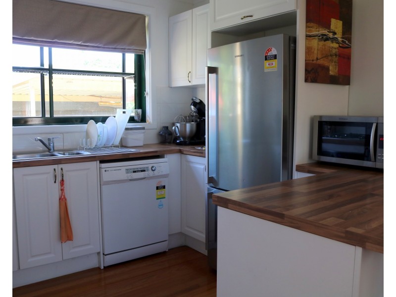 3 Plum Street, Doveton VIC 3177