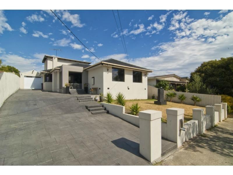 31 Sunline Avenue, Noble Park North VIC 3174