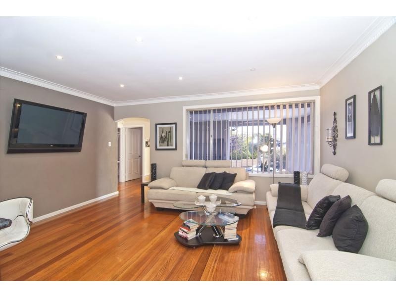 31 Sunline Avenue, Noble Park North VIC 3174