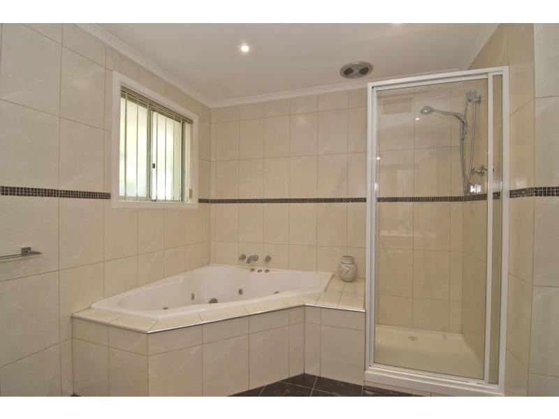 31 Sunline Avenue, Noble Park North VIC 3174