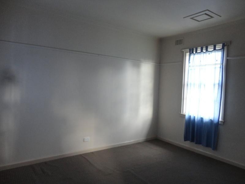 17 Paperbark Street, Doveton VIC 3177