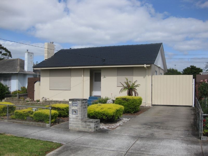 11 Ash Street, Doveton VIC 3177