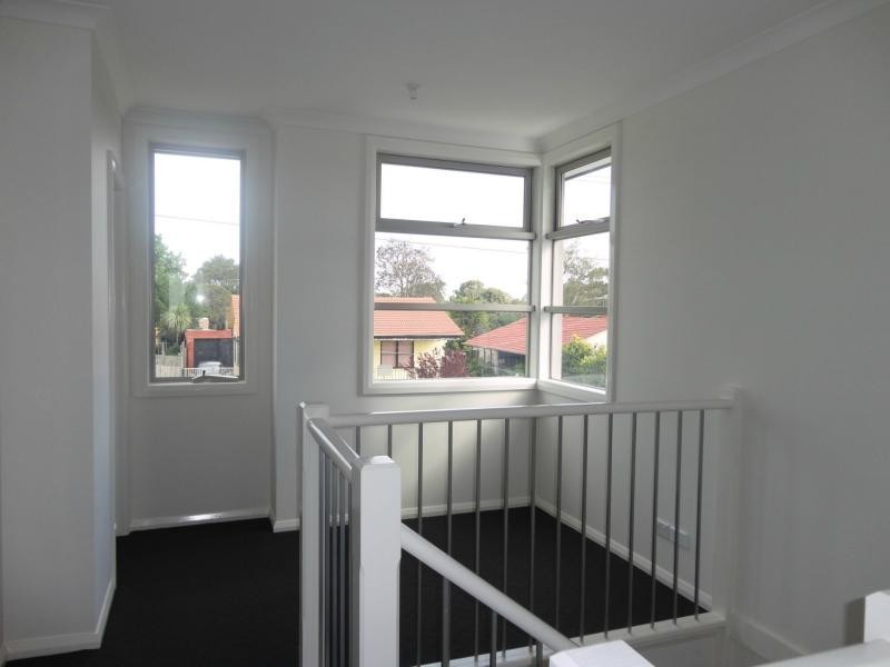 4 Stenocarpus Drive, Doveton VIC 3177