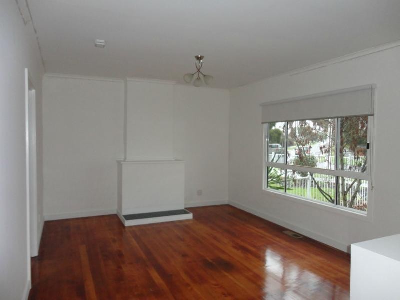 55 Ash Street, Doveton VIC 3177