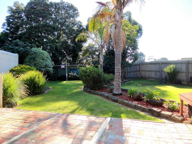 24 Kanooka Grove, Doveton VIC 3177