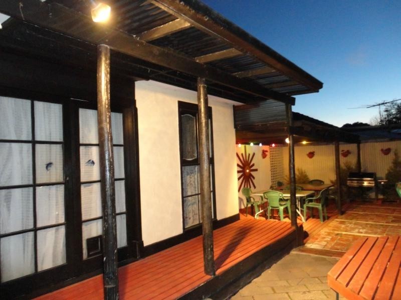 24 Kanooka Grove, Doveton VIC 3177