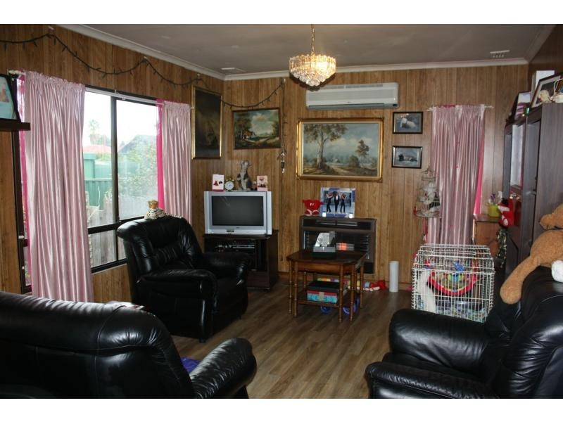 1 Prunus Grove, Doveton VIC 3177