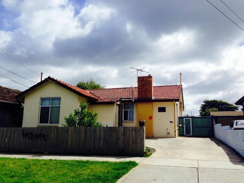 8 Catalpa Street, Doveton VIC 3177