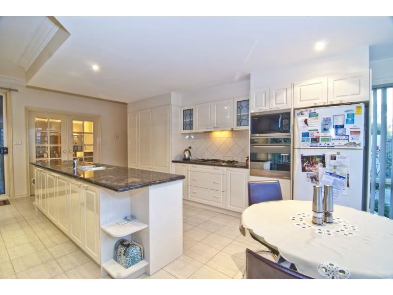 3 Finley Court, Endeavour Hills VIC 3802