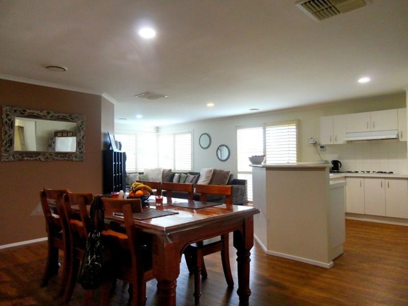 1 Rochelle Court, Narre Warren South VIC 3805