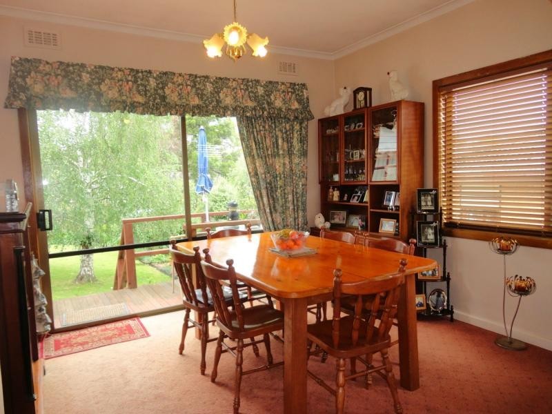 16 Rebecca Street, Doveton VIC 3177