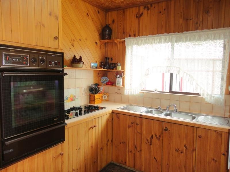 16 Rebecca Street, Doveton VIC 3177