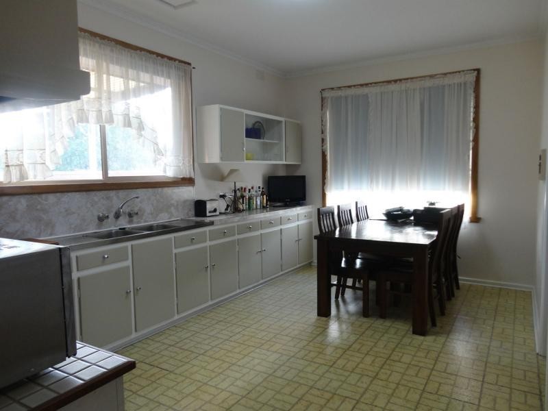 25 Albert Road, Hallam VIC 3803