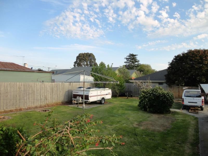 25 Albert Road, Hallam VIC 3803