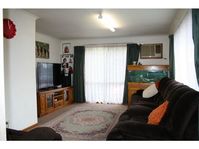 32 Leigh Court, Doveton VIC 3177