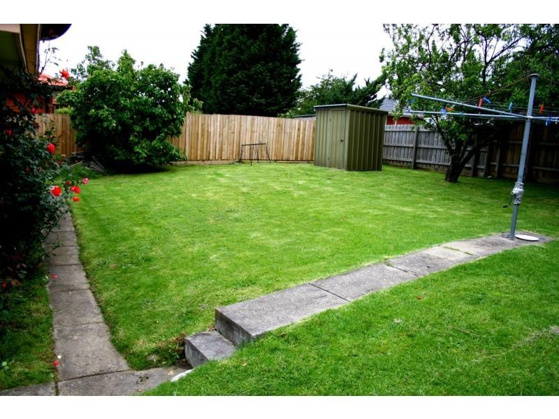 32 Leigh Court, Doveton VIC 3177