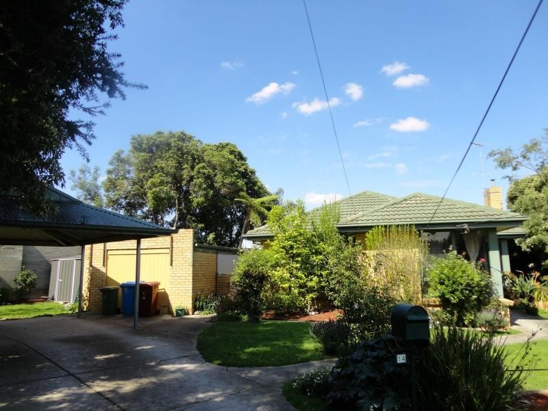 14 Ferguson Court, Eumemmerring VIC 3177