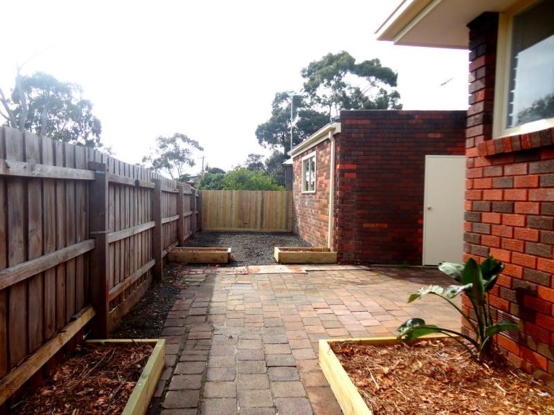 6 Dotterel Close, Doveton VIC 3177