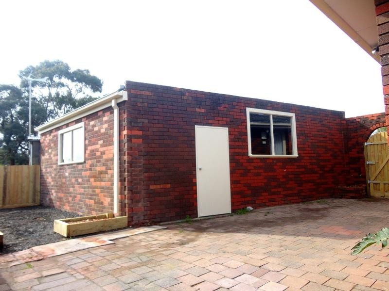 6 Dotterel Close, Doveton VIC 3177