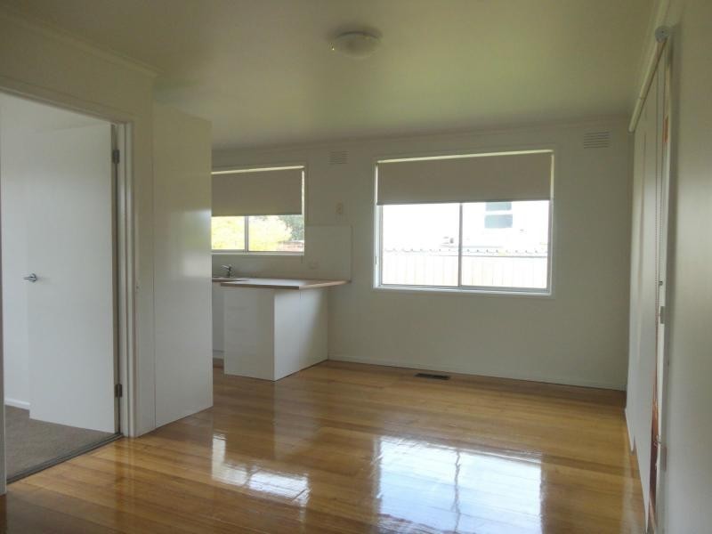 4 Essex Park Drive, Endeavour Hills VIC 3802