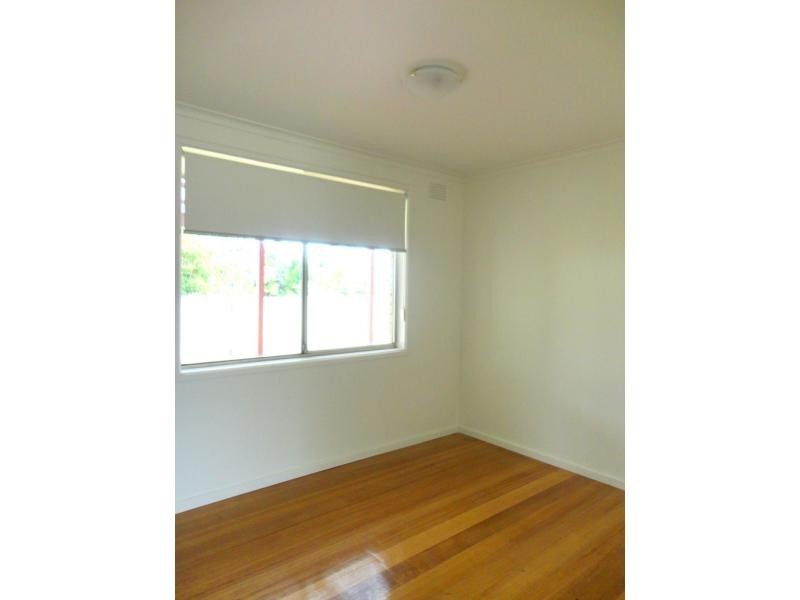 4 Essex Park Drive, Endeavour Hills VIC 3802