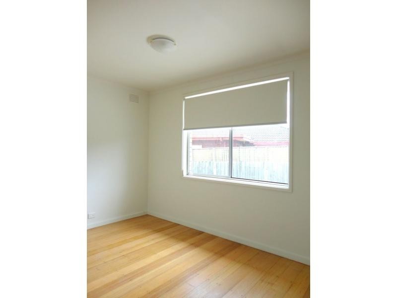 4 Essex Park Drive, Endeavour Hills VIC 3802