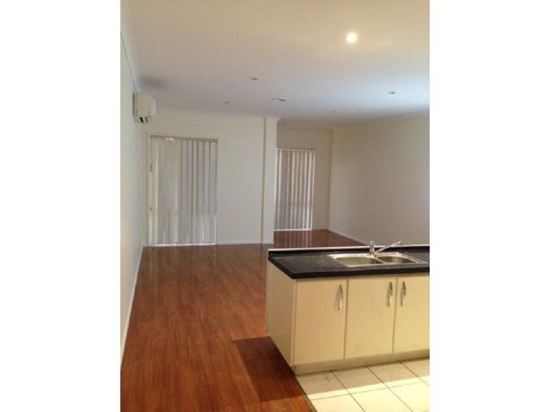 6A Prunus Grove, Doveton VIC 3177