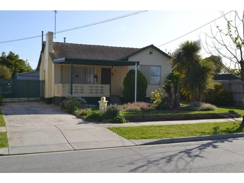 2 Catalpa Street, Doveton VIC 3177