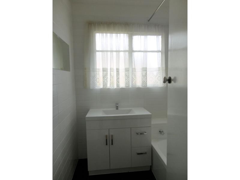 1/16 Sheoak Street, Doveton VIC 3177