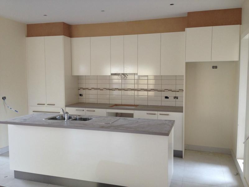 2/2 Wattle Drive, Doveton VIC 3177